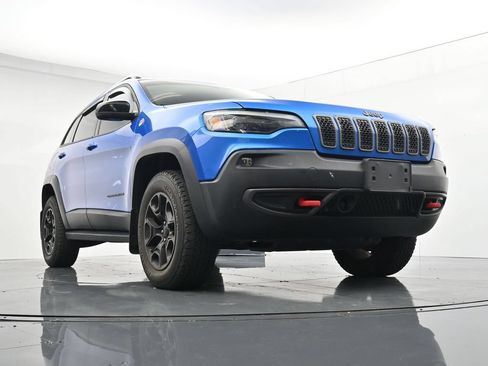 Used 2022 Jeep Cherokee Trailhawk w/ Sound & Nav Group AWD/4WD image 30