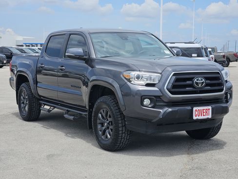 Used 2023 Toyota Tacoma SR5 w/ Technology Package AWD/4WD image 3