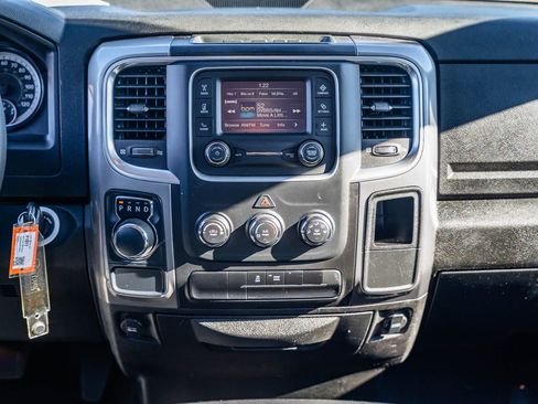 Used 2024 RAM 1500 Classic SLT image 28