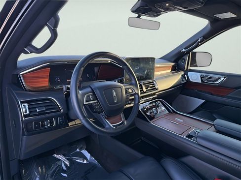 Used 2024 Lincoln Navigator Reserve w/ Equipment Group 201A image 21