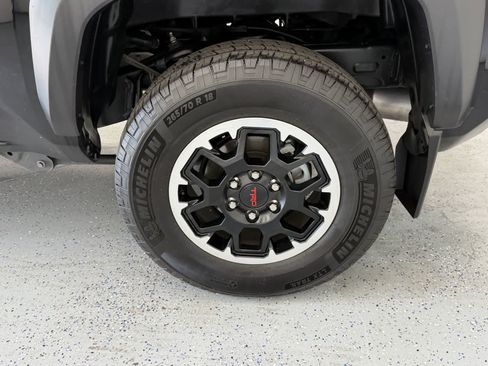 Used 2024 Toyota Tacoma TRD Off-Road AWD/4WD image 25