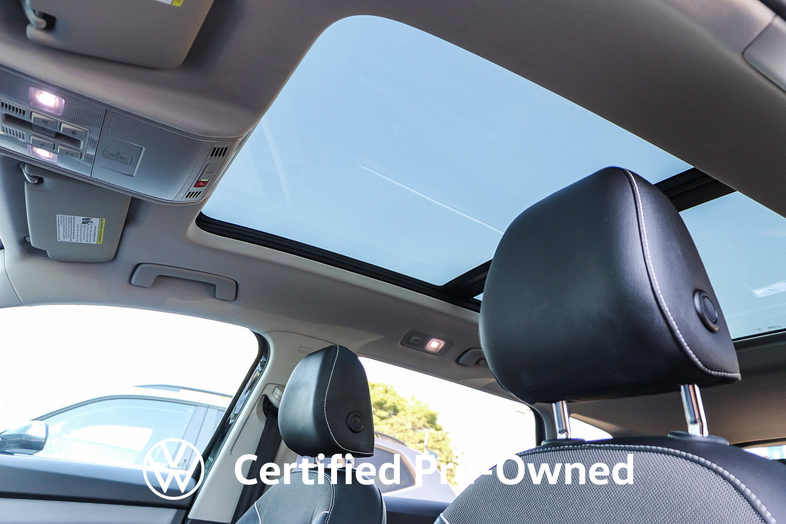 Certified 2023 Volkswagen Taos SE w/ Panoramic Sunroof Package FWD image 25