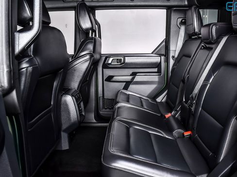 Used 2025 Ford Bronco Outer Banks image 21