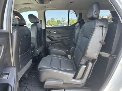 Used 2018 Chevrolet Traverse Premier AWD/4WD image 32