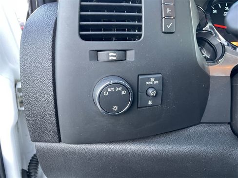 Used 2013 GMC Sierra 1500 SLE w/ Power Tech Package image 17