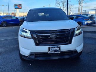 Used 2022 Nissan Pathfinder S video 2