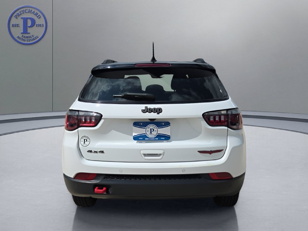 Used 2025 Jeep Compass Trailhawk AWD/4WD image 6