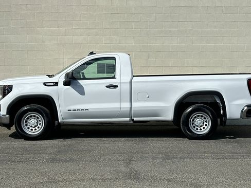 Certified 2025 GMC Sierra 1500 Pro w/ Convenience Package image 7