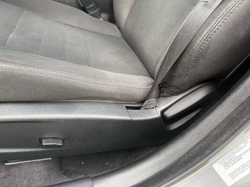 Used 2012 Dodge Charger SE RWD image 11