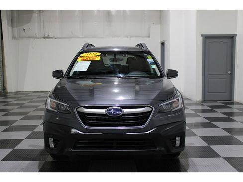 Used 2022 Subaru Outback Premium image 2