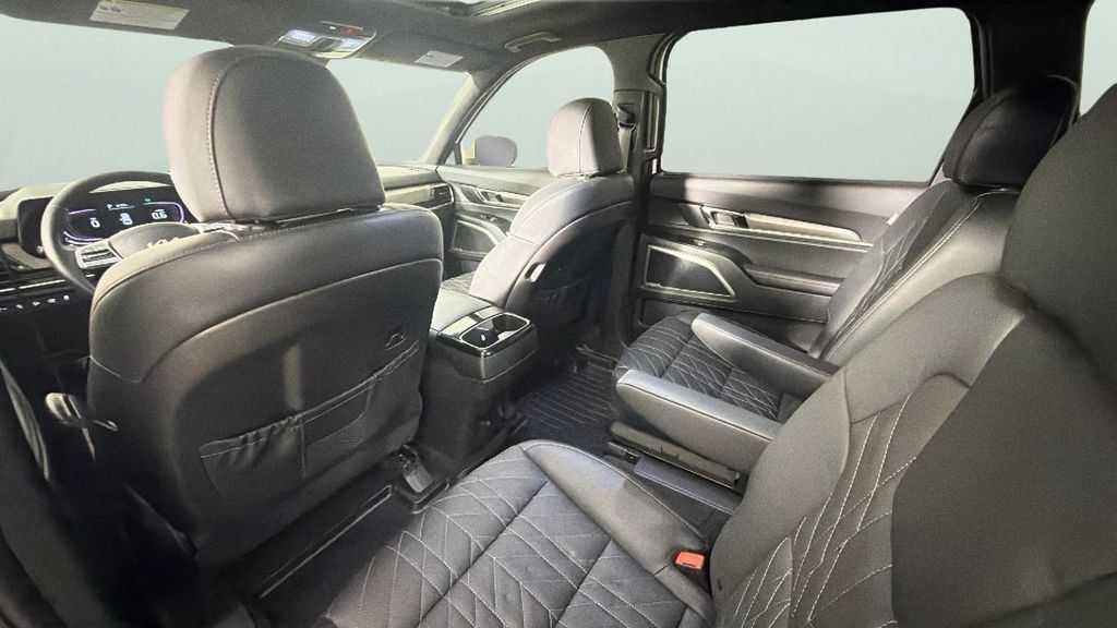 Used 2024 Kia Telluride EX X-Line AWD/4WD image 29