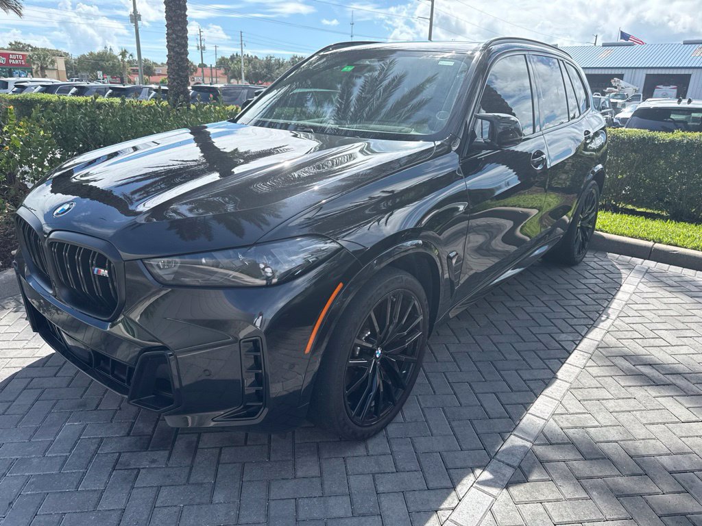 Used 2024 BMW X5 M60i AWD/4WD image 1
