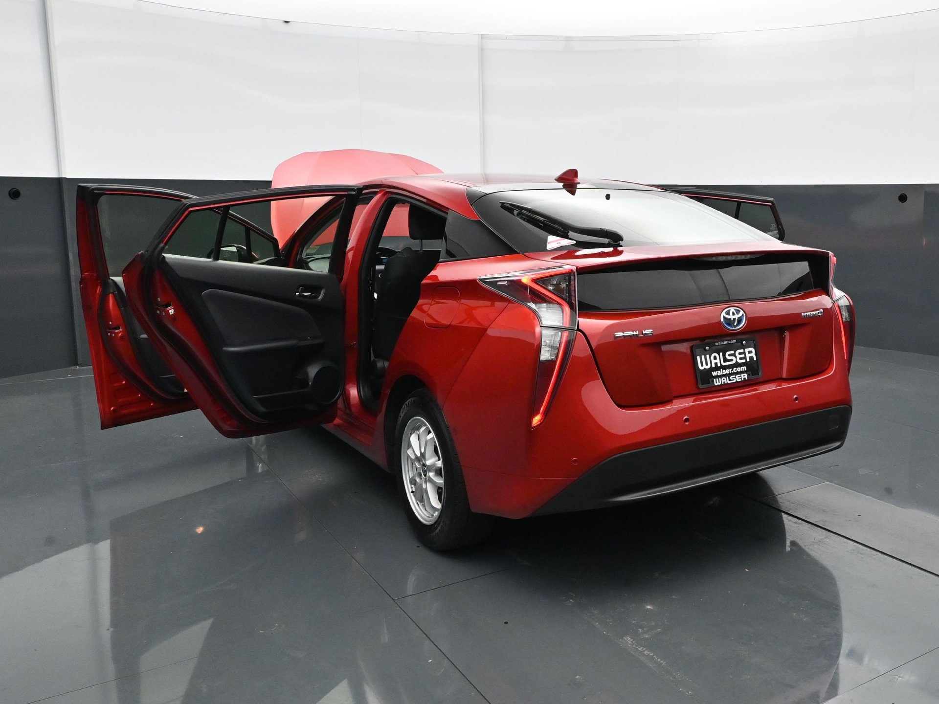 Used 2018 Toyota Prius Two w/ Prius Two Safety Plus Package FWD image 31