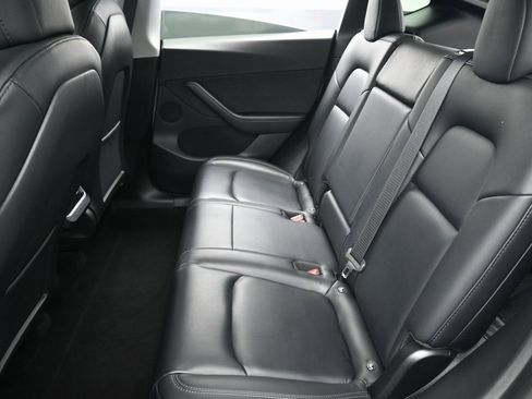 Used 2021 Tesla Model Y Long Range image 29