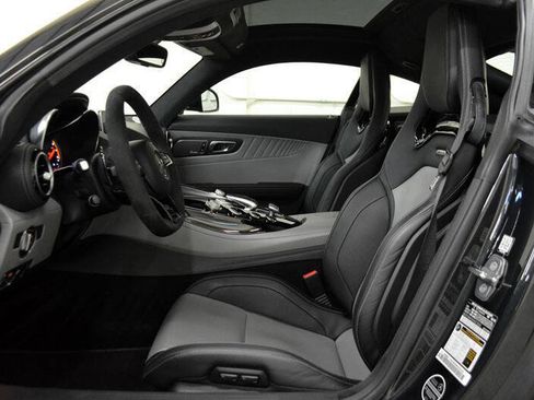 Used 2019 Mercedes-Benz AMG GT C w/ AMG Interior Night Package image 11