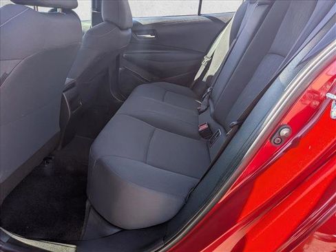 Used 2020 Toyota Corolla LE image 16