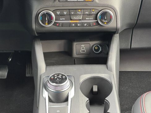 New 2026 Ford Escape ST-Line w/ Cold Weather Package image 9