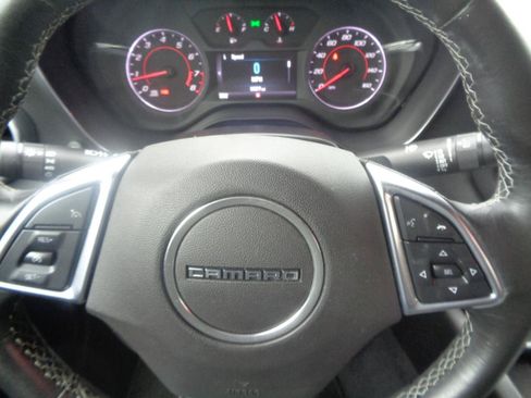 Used 2017 Chevrolet Camaro LT RWD image 8