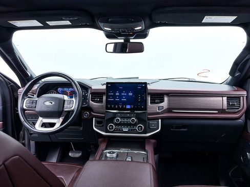 Used 2024 Ford Expedition Limited AWD/4WD image 30