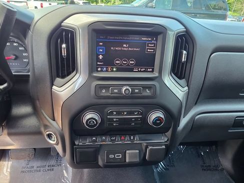 Used 2024 Chevrolet Silverado 1500 Custom AWD/4WD image 28