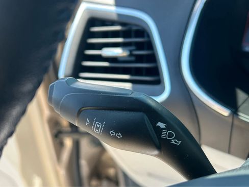 Used 2020 Ford Edge Titanium w/ Equipment Group 301A FWD image 27