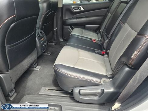 Used 2020 Nissan Pathfinder SL AWD/4WD image 19