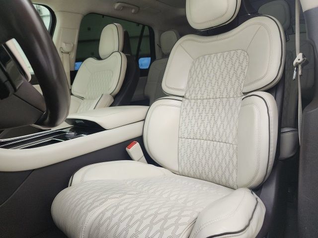 Used 2020 Lincoln Aviator Black Label w/ Dynamic Handling Package AWD/4WD image 18