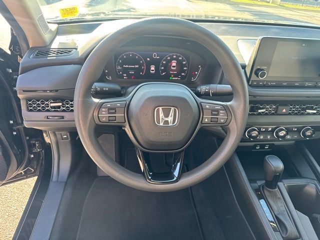 Certified 2023 Honda Accord EX image 14