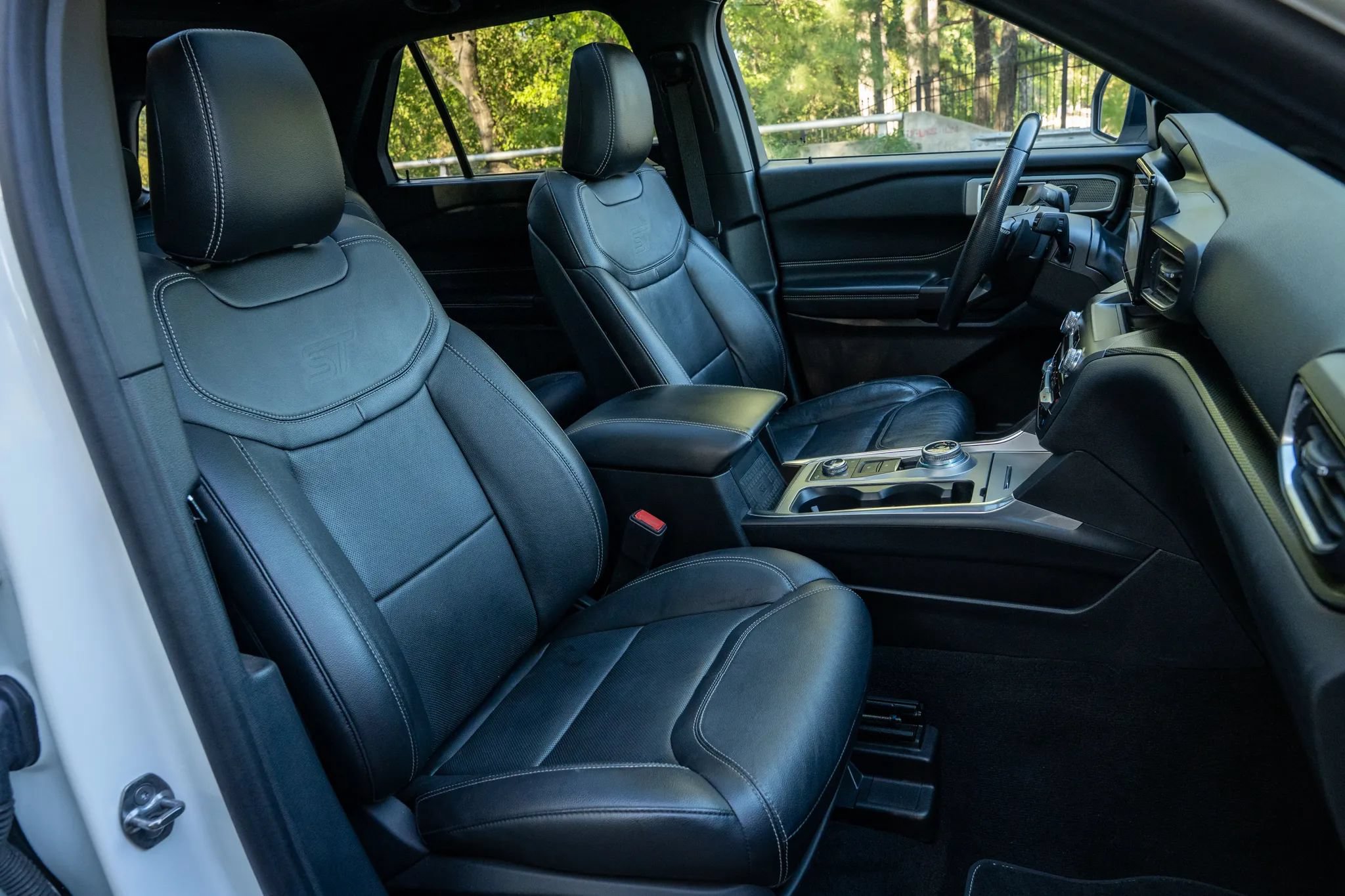 Used 2020 Ford Explorer ST w/ ST Street Pack AWD/4WD image 17