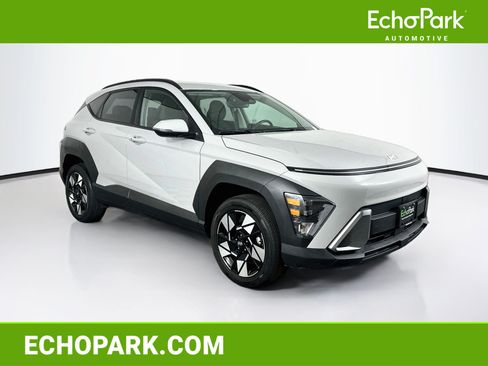 Used 2025 Hyundai Kona SEL AWD/4WD image 1