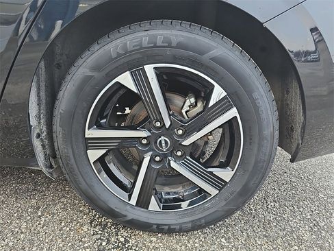 Used 2024 Nissan Sentra SV image 31