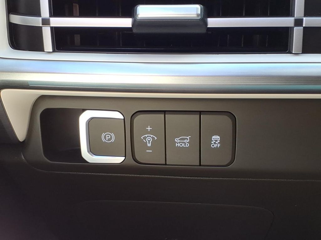 Used 2025 Hyundai Santa Fe Calligraphy AWD/4WD image 20