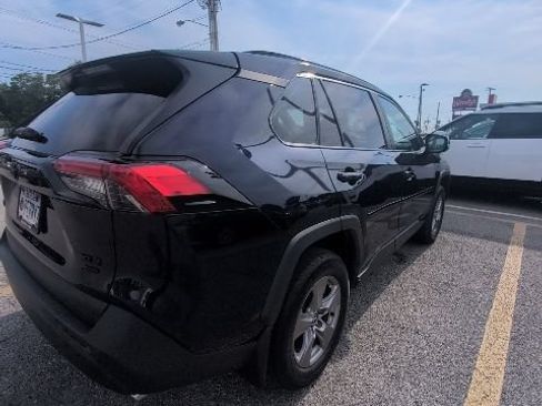 Used 2024 Toyota RAV4 XLE w/ Convenience Package AWD/4WD image 4