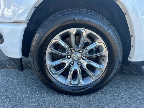 Used 2022 RAM 1500 Laramie w/ Sport Appearance Package image 8