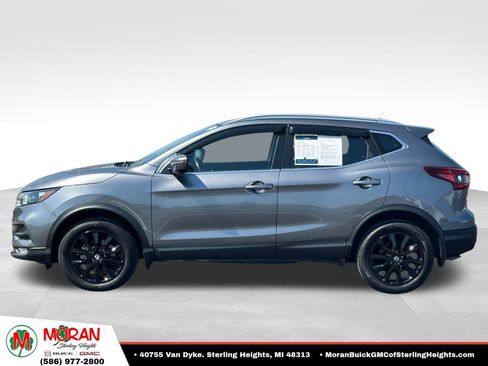 Used 2021 Nissan Rogue Sport SV AWD/4WD image 2
