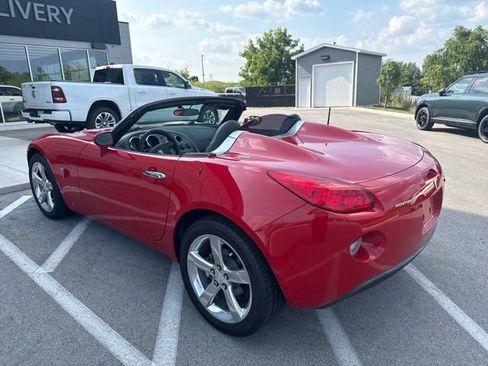 Used 2007 Pontiac Solstice Convertible RWD image 5