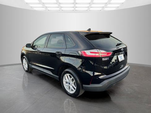 Used 2022 Ford Edge SE image 6