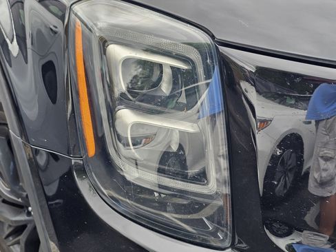 Used 2022 Kia Telluride SX w/ Towing Package AWD/4WD image 4