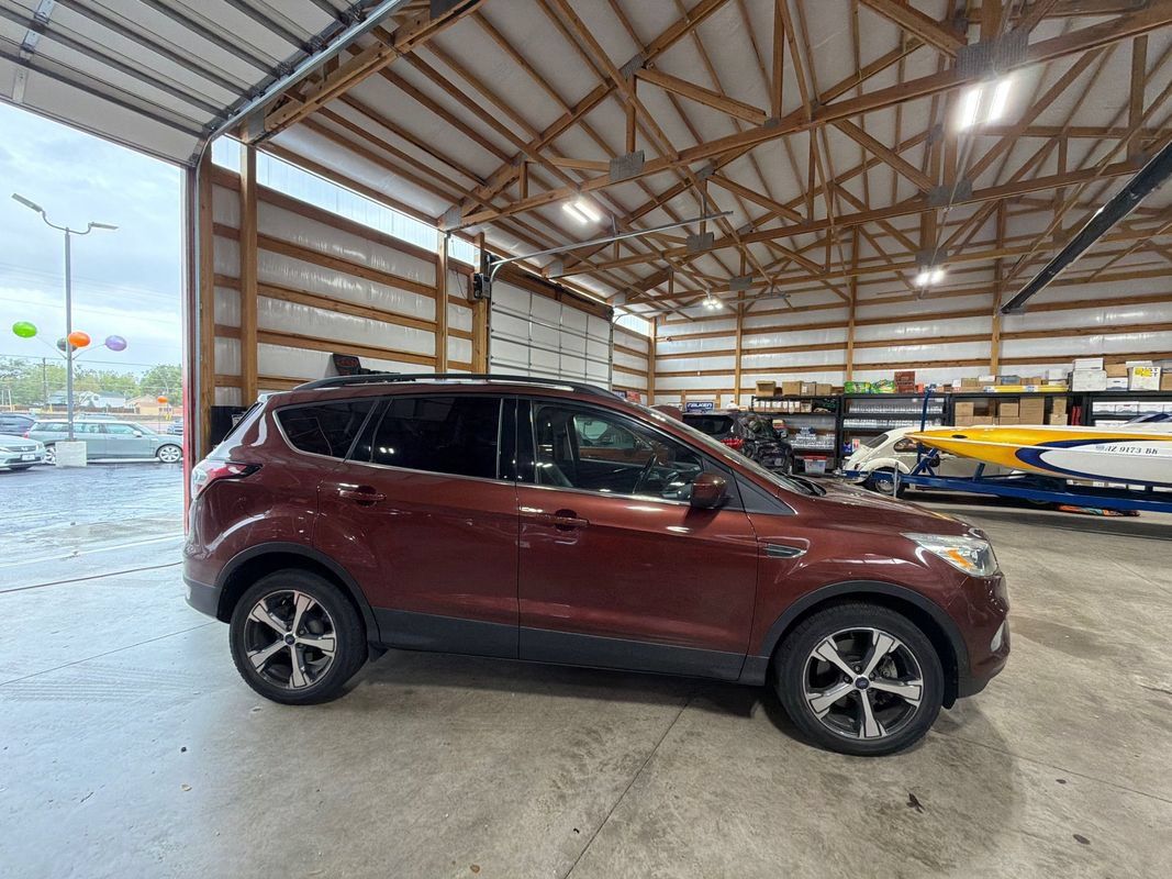 Used 2018 Ford Escape SEL w/ Ford Safe & Smart Package AWD/4WD image 7