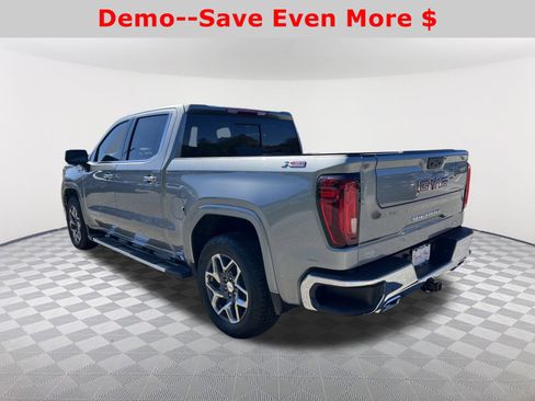 New 2026 GMC Sierra 1500 SLT w/ SLT Premium Package AWD/4WD image 8