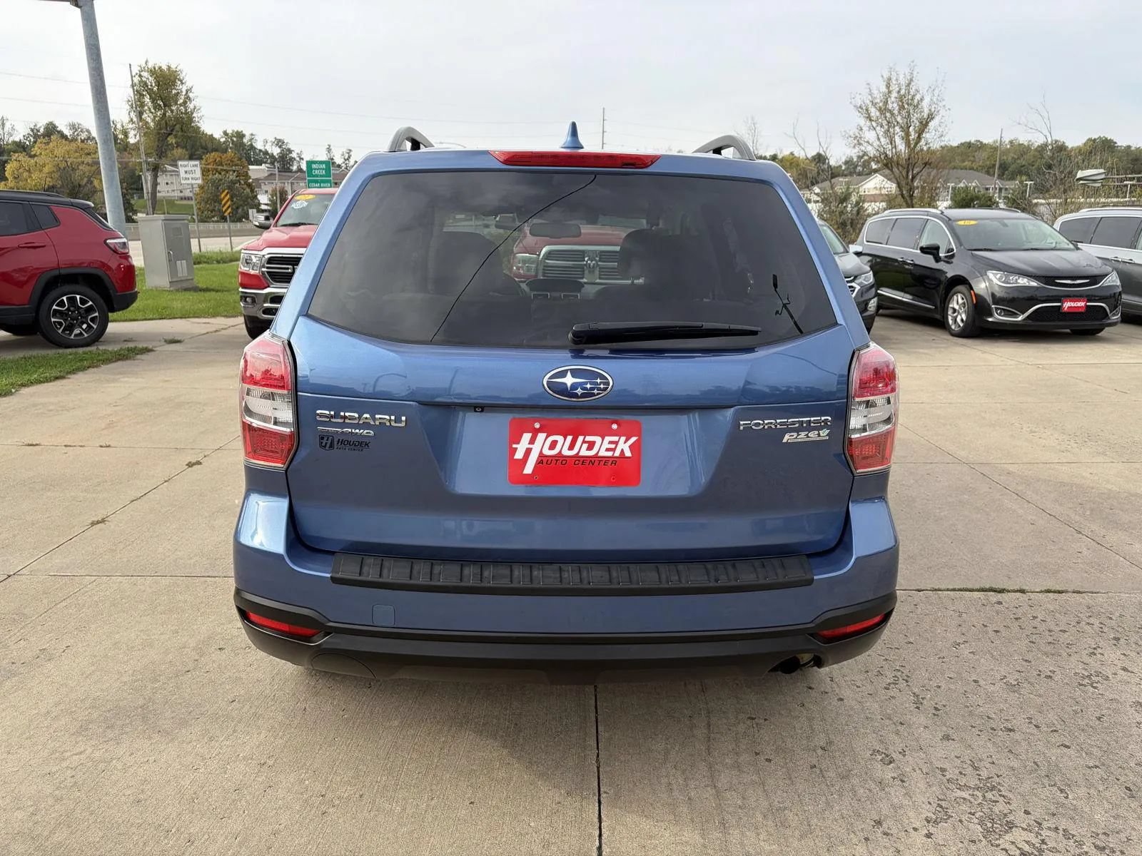 Used 2016 Subaru Forester 2.5i Premium AWD/4WD image 7