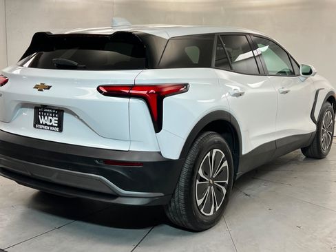 Used 2025 Chevrolet Blazer EV LT FWD image 6