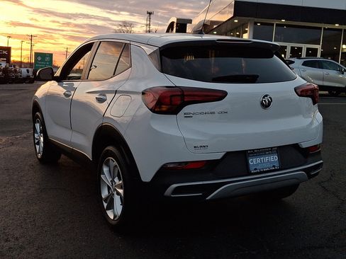 Used 2023 Buick Encore GX Preferred w/ Cold Weather Comfort Package image 4