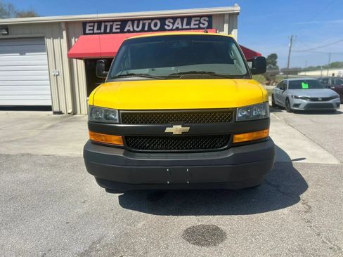 Used 2023 Chevrolet Express 2500 RWD image 3