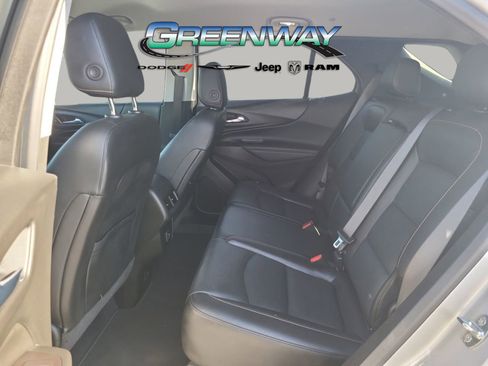 Used 2021 Chevrolet Equinox Premier w/ Redline Edition image 10