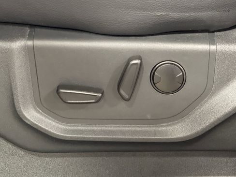 Used 2022 Ford F250 Lariat w/ Tremor Off-Road Package image 14