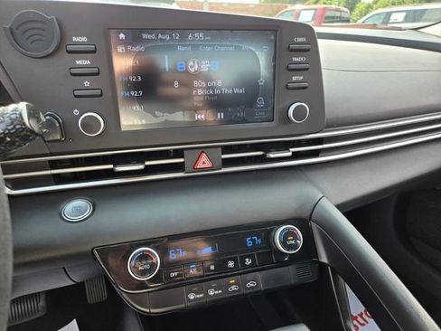 Used 2021 Hyundai Elantra SEL FWD image 24
