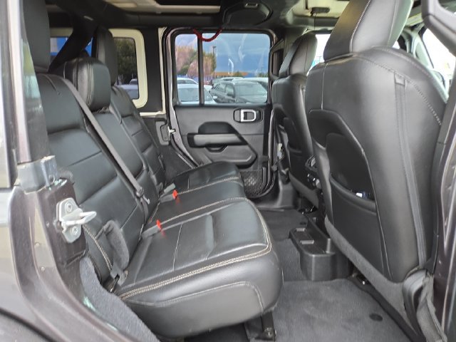 Used 2019 Jeep Wrangler Unlimited Sahara AWD/4WD image 36