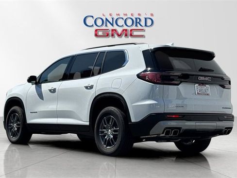 Used 2025 GMC Acadia Elevation image 6