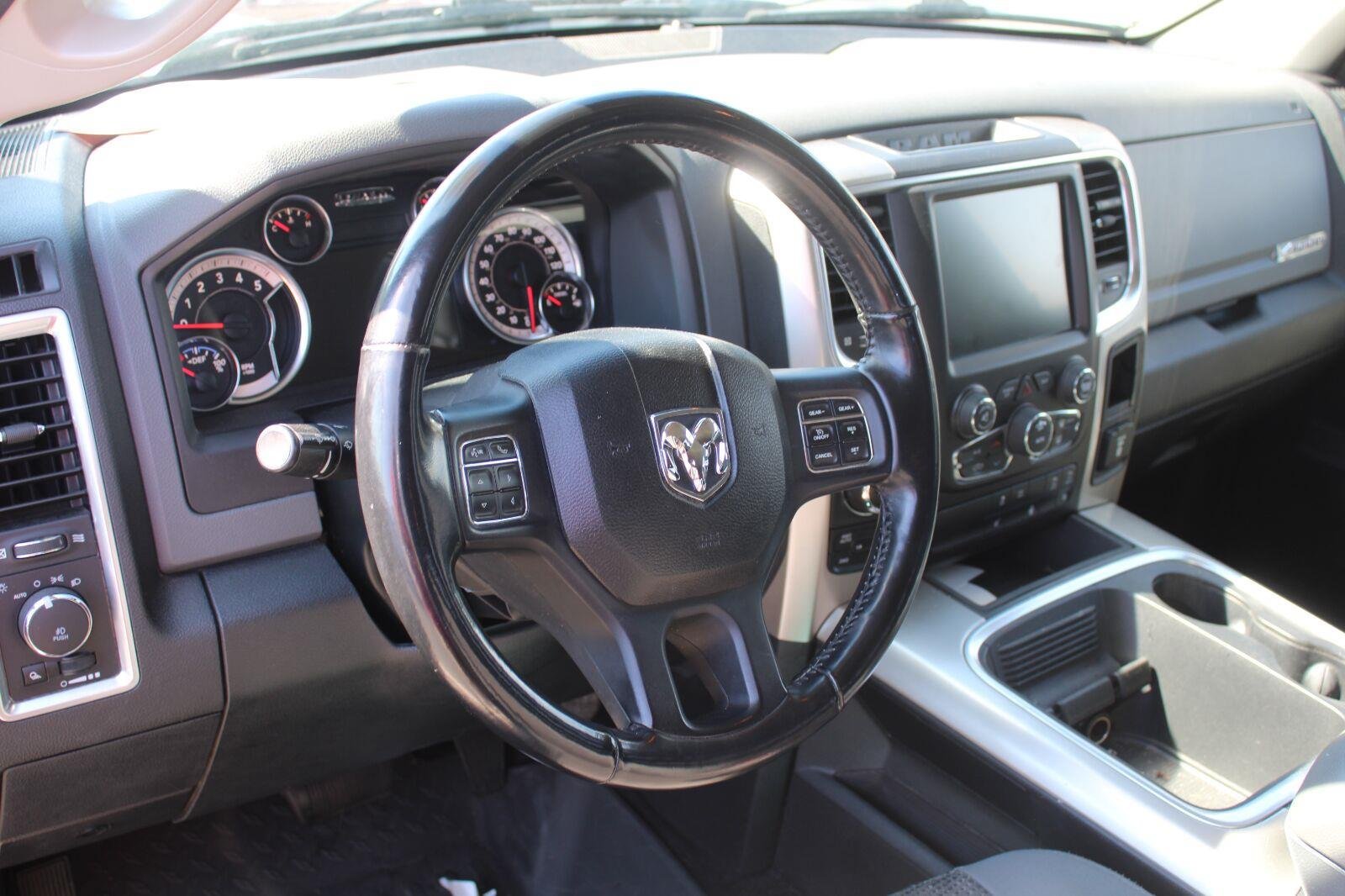 Used 2017 RAM 1500 Big Horn AWD/4WD image 9